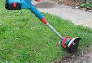 Cordless grass trimmer